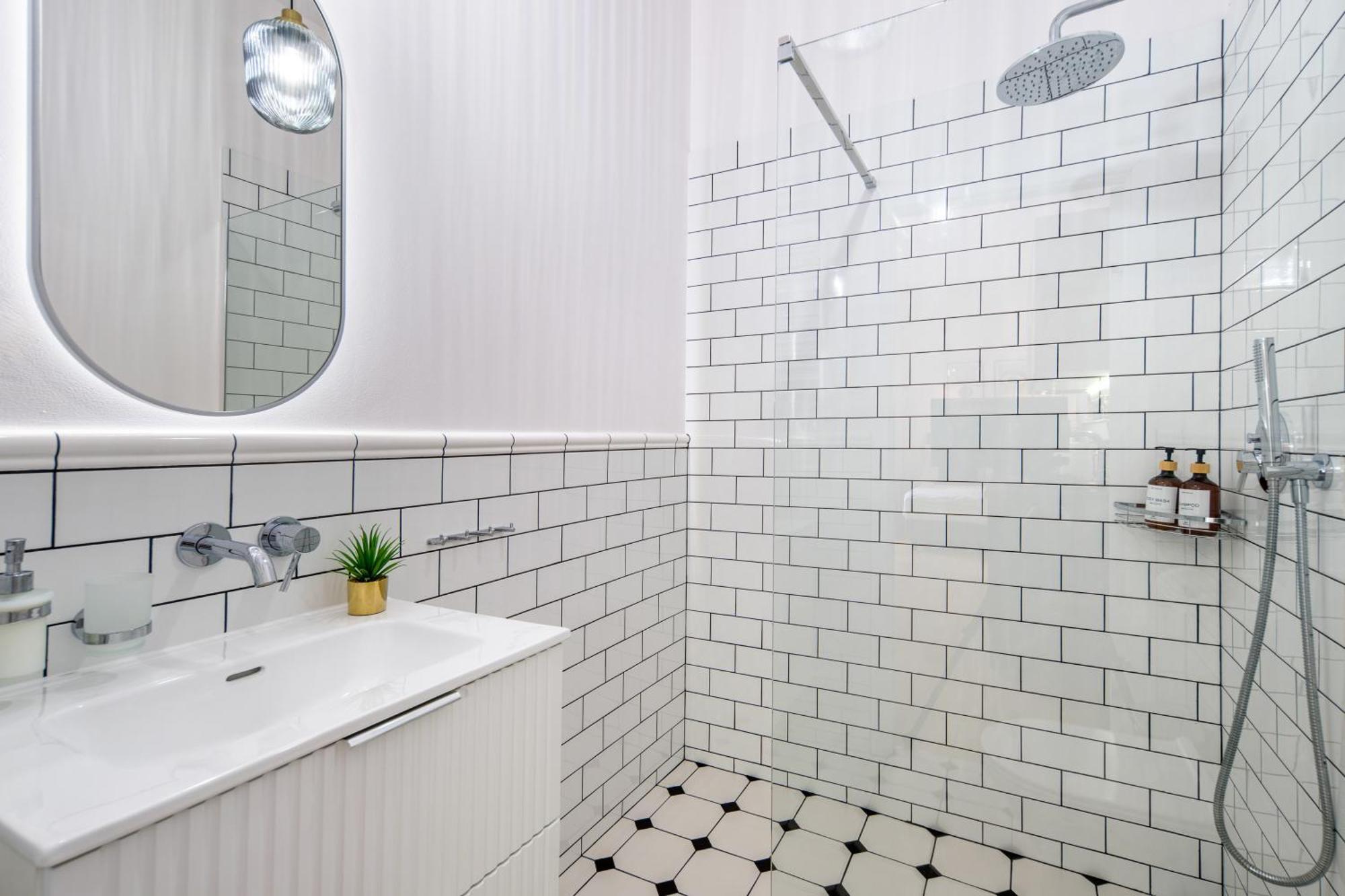 Discover Krakow Apartments - Lubomirskiego St - Classic & Modern - Near Main Station, Netflix And Ac Extérieur photo